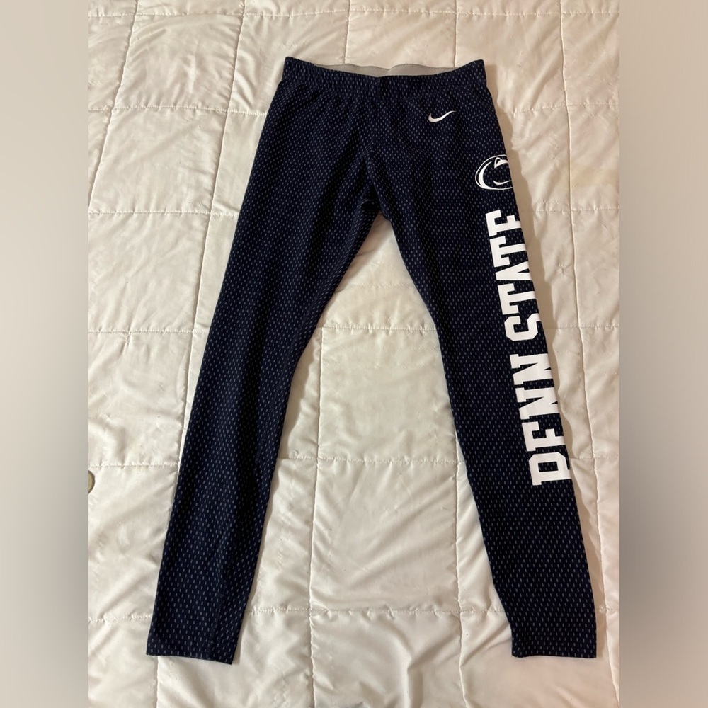 Nike Penn State leggings. Women’s size M